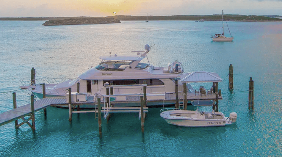 Bahamas Day Tour on a Private Yacht